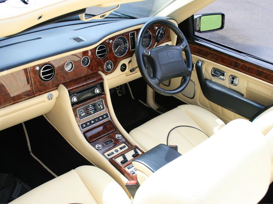  Rolls-Royce Corniche 2000 года  (фото 6 из 7)
